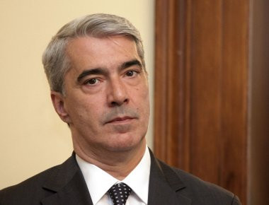 Σ.Κεδίκογλου: «Γιατί επιτρέψατε στο μεσάζοντα να μπαίνει στο υπουργείο σαν αρχιστράτηγος»;